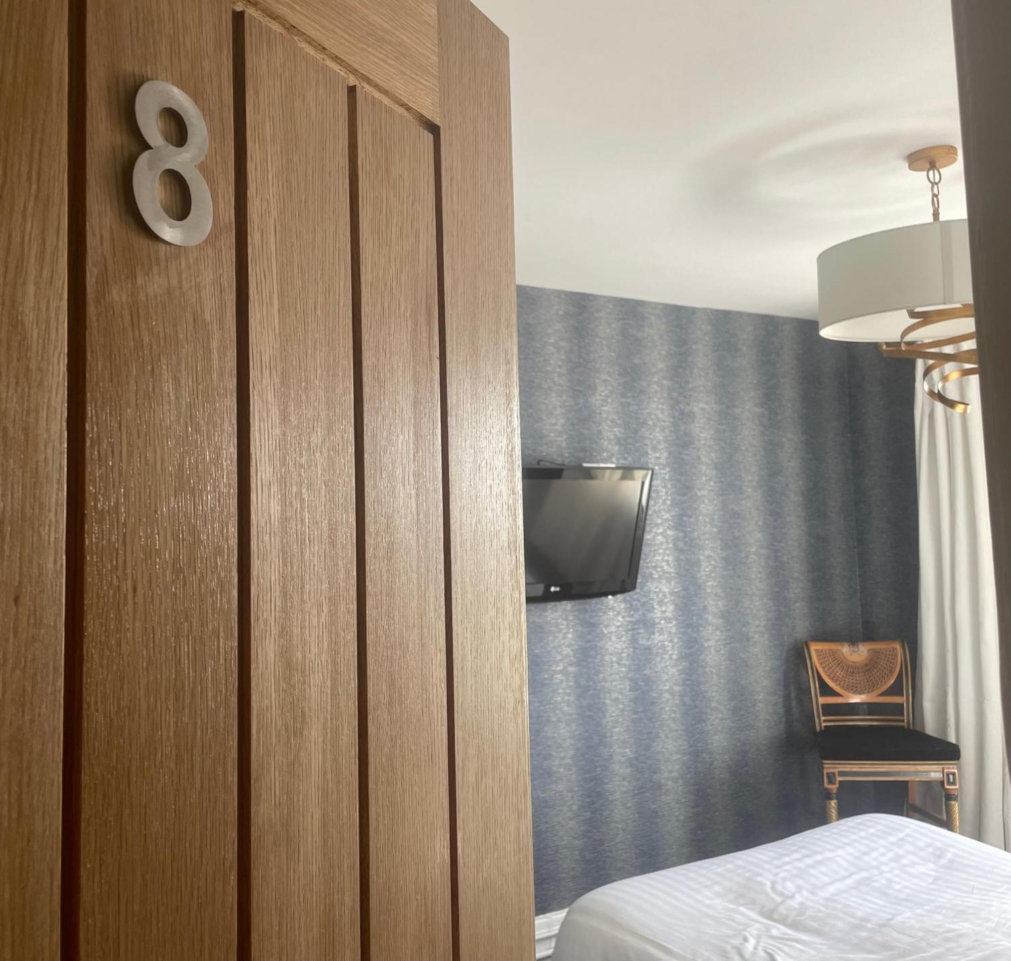 The Lilly Restaurant With Rooms Llandudno Esterno foto